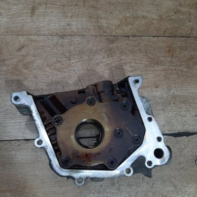 Масляный насос Ford Focus 2 2009 хетчбэк 3-х дв. SHDA - изображение 4