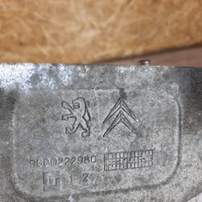 Кронштейн двигателя Peugeot 206 2006 ET3J4(KFU) хетчбек 5 дв, Прав. - изображение 3