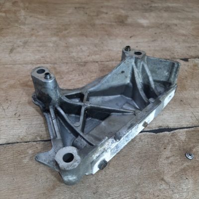 Кронштейн двигателя Peugeot 206 2006 ET3J4(KFU) хетчбек 5 дв, Прав. - изображение 6
