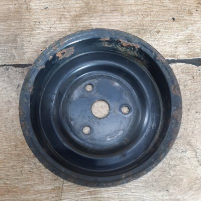 Шкив помпы Opel Astra H 2006 5дв хечбек Z17DTH - изображение 2