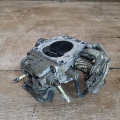 Дроссельная заслонка Nissan Almera N16 2000 хетчбэк 5дв. QG15DE - изображение 3