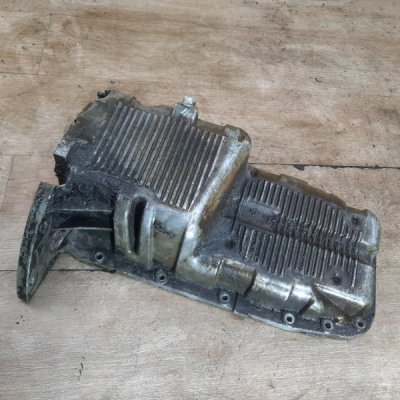 Масляный поддон ДВС Chevrolet Cruze 2010 седан 4дв. F16D3 - изображение 7