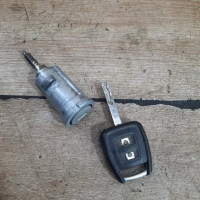 Личинка замка Opel Zafira A 2004 минивен Z16XE 1.6 - изображение 2
