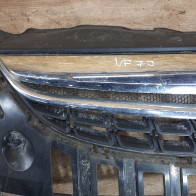 Решетка радиатора Opel Corsa D 2012 хетчбэк 3-х дв. A14XER - изображение 13