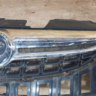 Решетка радиатора Opel Corsa D 2012 хетчбэк 3-х дв. A14XER - изображение 8