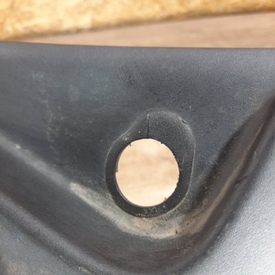 Водосток/жабо Opel Tigra A 2000 купе X16XEL Лев. - изображение 9