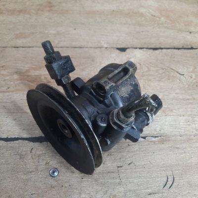 Насос гидроусилителя руля Opel Astra F 1996 X17DTL хетчбэк-5ти дв. - изображение 2
