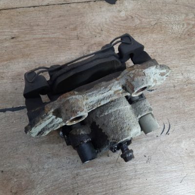 Тормозной суппорт Opel Tigra 2000 X14XE 1.4 купе, Перед., Лев. - изображение 7