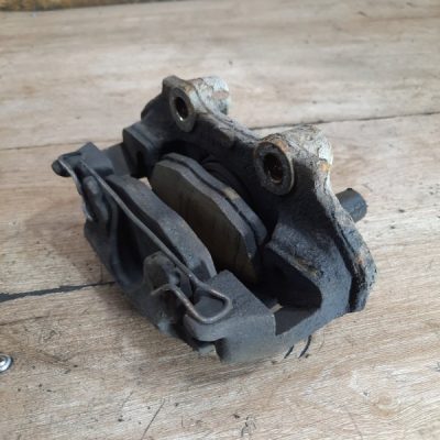 Тормозной суппорт Opel Tigra 2000 X14XE 1.4 купе, Перед., Лев. - изображение 9