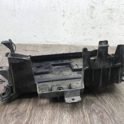 Полка аккумулятора Opel Corsa D - изображение 4