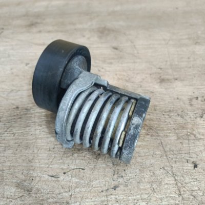 Ролик натяжной Audi А6 С6 2005 BLB - изображение 6