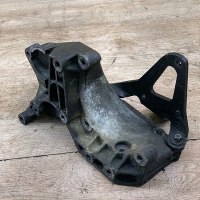 Кронштейн двигателя Opel Tigra A 2000 купе X14XE 1.4 Перед. Лев. - изображение 3