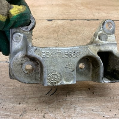 Кронштейн МКПП Peugeot Partner 2006 9HW(DV6BTED4) - изображение 5