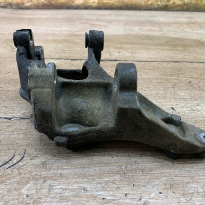 Кронштейн генератора Peugeot Partner 2006 9HW(DV6BTED4) - изображение 3
