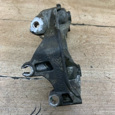 Кронштейн генератора Peugeot Partner 2006 9HW(DV6BTED4) - изображение 5