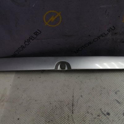 Молдинг крышки багажника Opel Zafira A 2005 минивэн Задн. - изображение 4