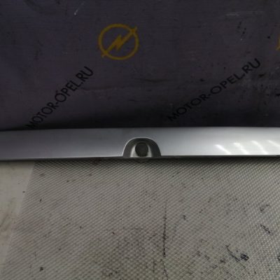 Молдинг крышки багажника Opel Zafira A 2005 минивэн, Задн.