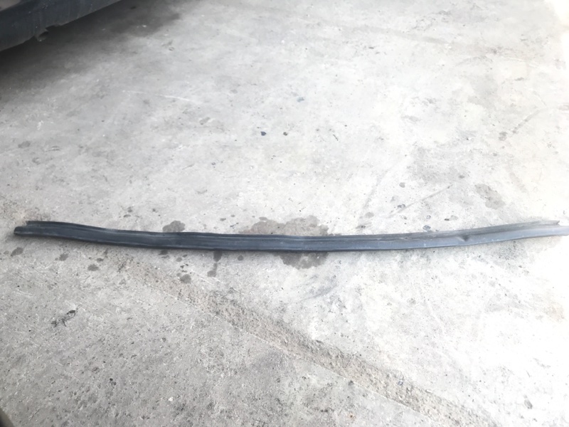 Уплотнительная резинка Opel Astra H 2008 хетчбэк 3-х дв.