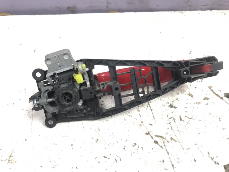 Ручка двери внешняя Opel Corsa D 2008 хетчбэк 3-х дв.