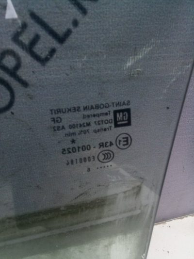 Стекло Opel Vectra C 2006, Перед., Прав.