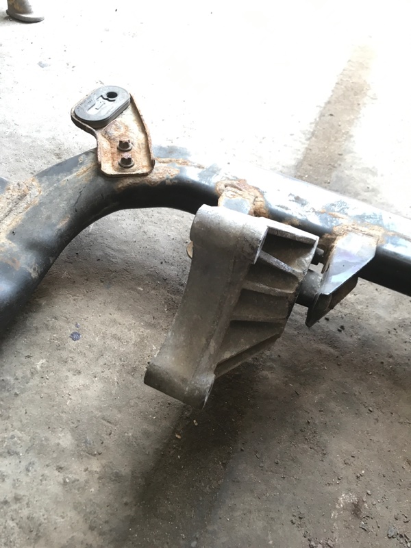 Подушка двигателя Opel Astra H 2007 Z19DT Перед.