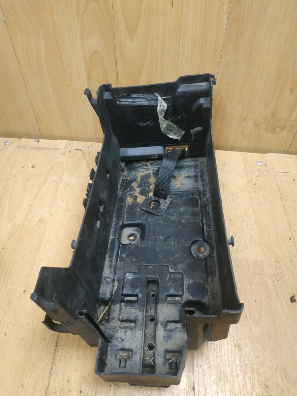 Полка аккумулятора Opel Corsa C 2004 Z12XE