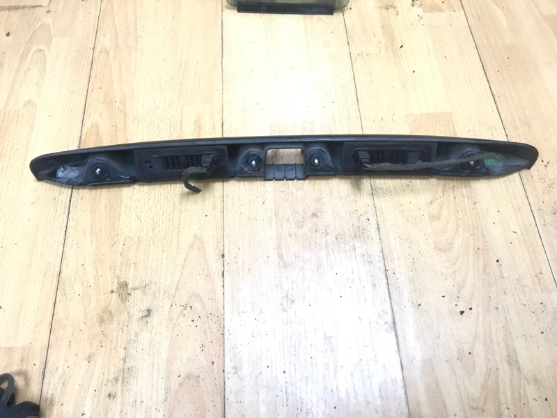 Молдинг крышки багажника Opel Vectra B 1999 универсал, Задн. — изображение 3