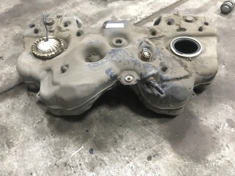 Бензобак Mercedes-Benz ML-350 W164 3.5 М272