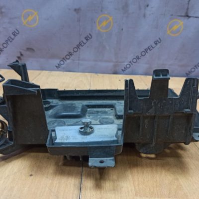 Полка аккумулятора Opel Corsa D 2008 - изображение 4