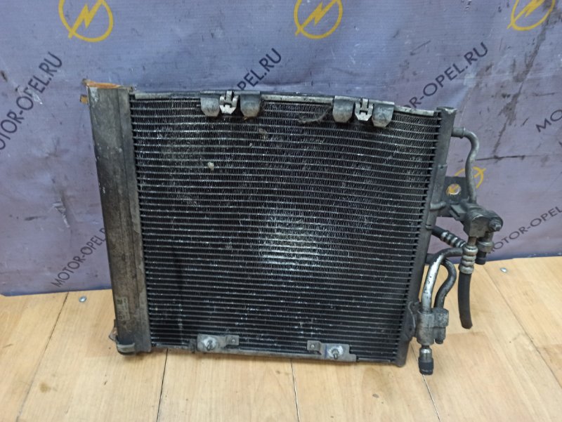 Радиатор кондиционера Opel Astra H 2004-2010 Z19DT