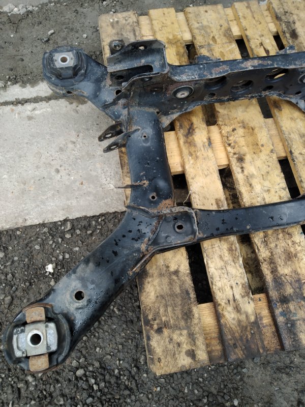 Подрамник задний Mercedes-Benz ML-350 2006 W164 3.5 М272