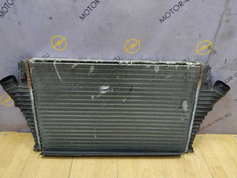 Интеркулер Opel Vectra C 2009 Z19DT