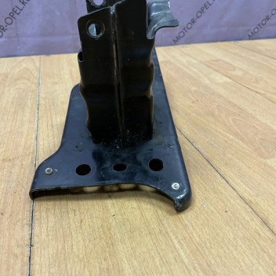 Кронштейн Opel Corsa D 2006-2010 Перед. Лев. - изображение 3