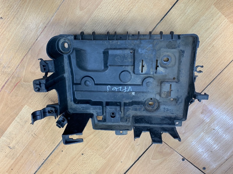Полка аккумулятора Opel Corsa D 2006-2010