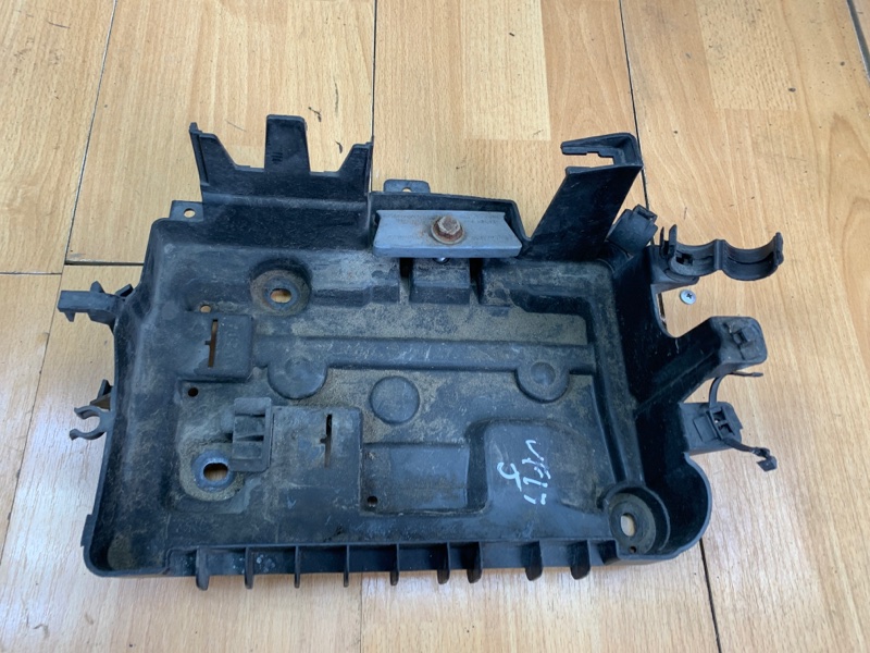 Полка аккумулятора Opel Corsa D 2006-2010