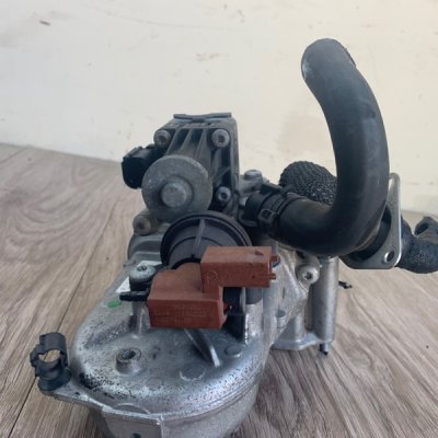 Клапан системы рециркуляции Opel Meriva B 2010 минивэн A13DTC - изображение 12