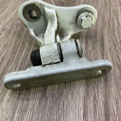 Петля двери Mercedes-Benz ML-350 2006 W164 3.5 М272 Перед. - изображение 11