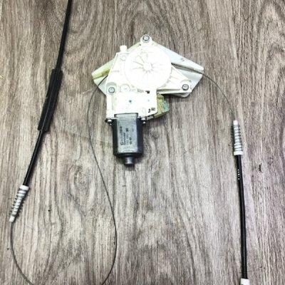 Мотор стеклоподъемника Mercedes-Benz ML-350 2006 W164 3.5 М272 Перед. Лев. - изображение 1