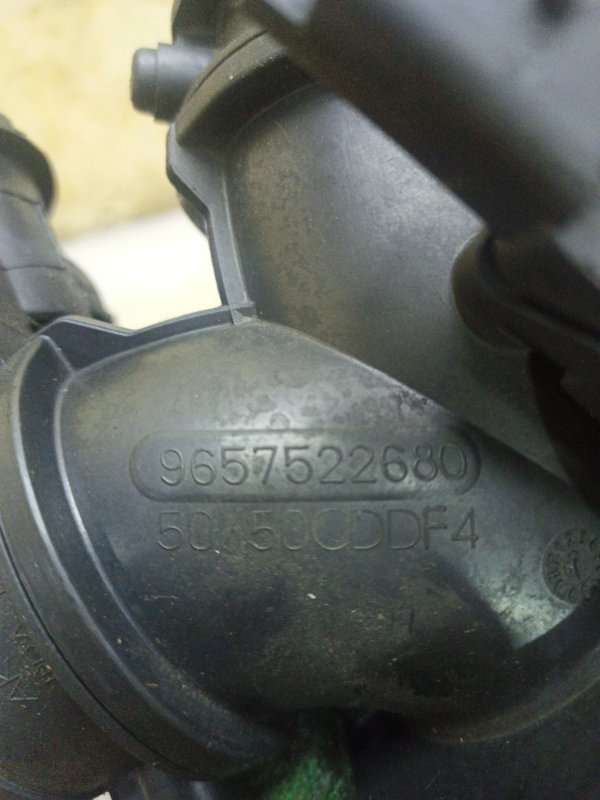 Дроссельная заслонка Ford Focus 2 2008 G6DB - изображение 2