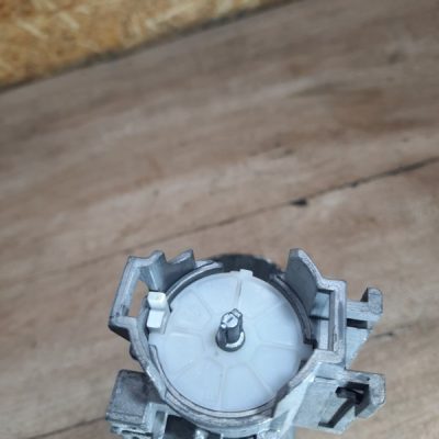Замок зажигания Ford Fiesta 2009 SNJA хетчбэк 5дв. - изображение 5