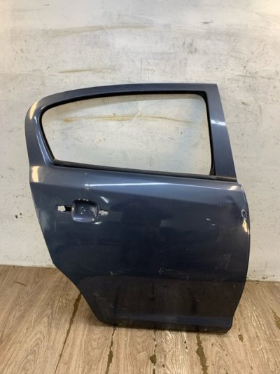 Дверь Opel Corsa D 2005-2013 хетчбек 5 ти д., Задн., Прав.