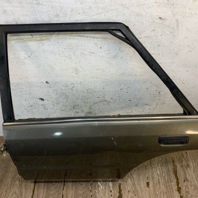 Дверь Nissan Bluebird 1991 LD20 Задн. Лев. - изображение 17