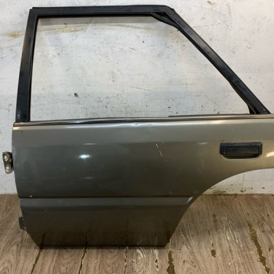 Дверь Nissan Bluebird 1991 LD20 Задн. Лев. - изображение 13