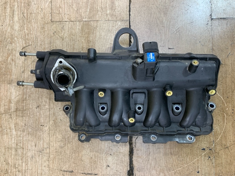 Коллектор впускной Opel Astra H 2006 Z13DTH 1.3 универсал — изображение 6