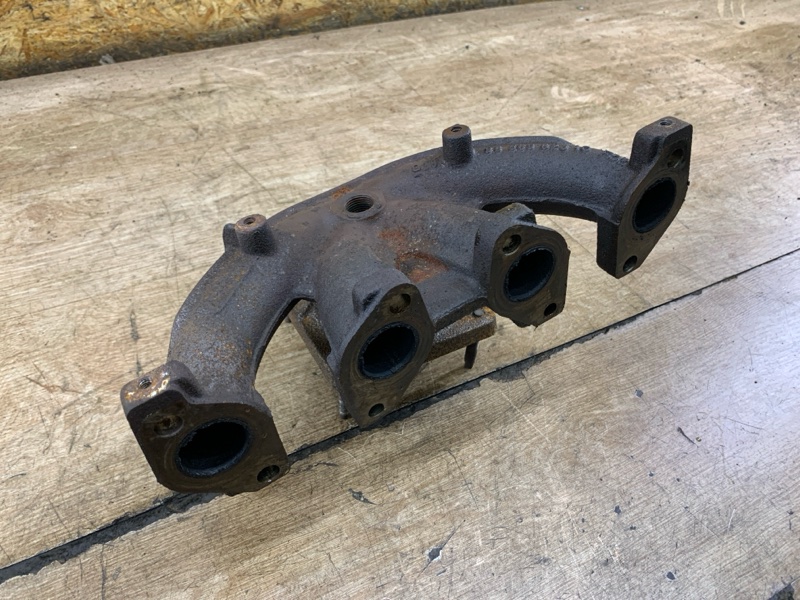 Коллектор выпускной Peugeot 206 2003 HFX(TU1JP) хетчбек 3 дв.