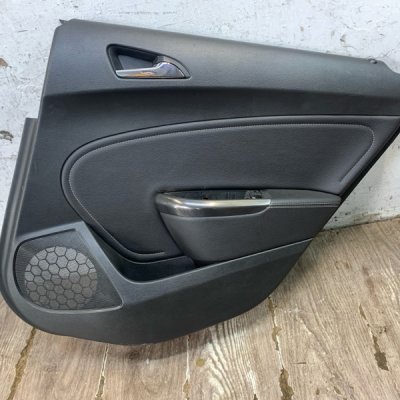 Обшивка двери Opel Astra J 2010 хетчбэк 5дв. A16LET 1.6 Задн. Прав. - изображение 7