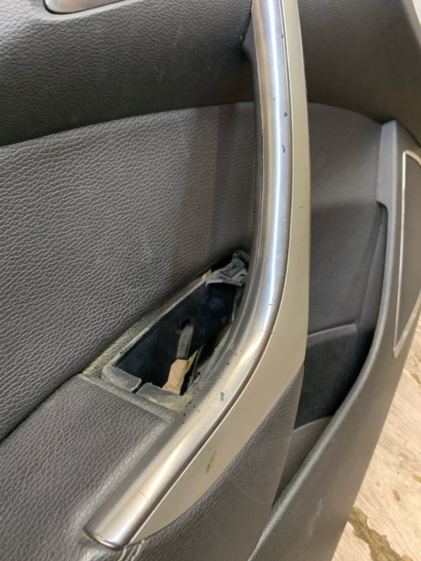 Обшивка двери Opel Astra J 2010 хетчбэк 5дв. A16LET 1.6 Перед. Лев.