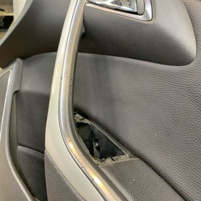 Обшивка двери Opel Astra J 2010 хетчбэк 5дв. A16LET 1.6 Перед. Прав. - изображение 4