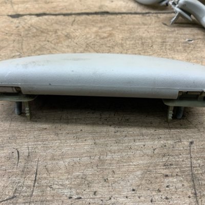 Ручка потолка Opel Astra J 2010 хетчбэк 5дв. A16LET 1.6 - изображение 12