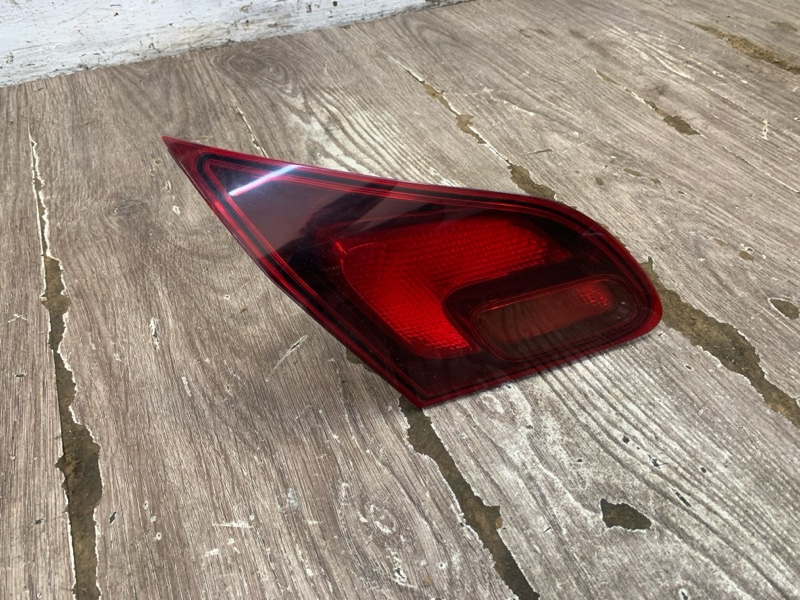 Фонарь Opel Astra J 2010 A16LET 1.6 хетчбэк 5дв., Задн., Лев. - изображение 1